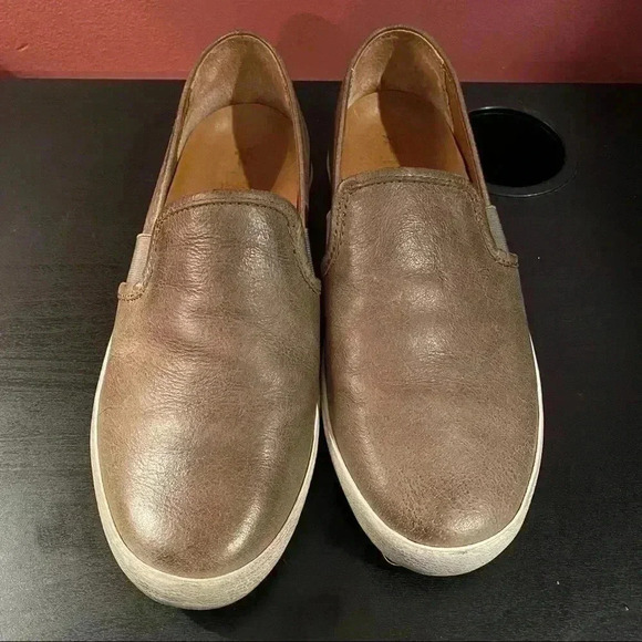 Frye Womens Dylan Closed Toe Casual Slide - Picture 2 of 10